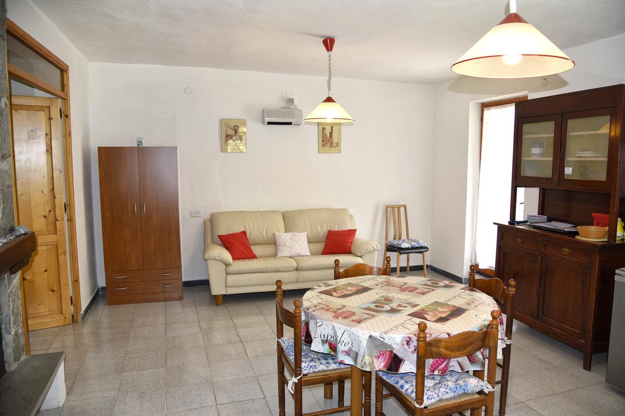 Due Pini Corniglia Exterior foto